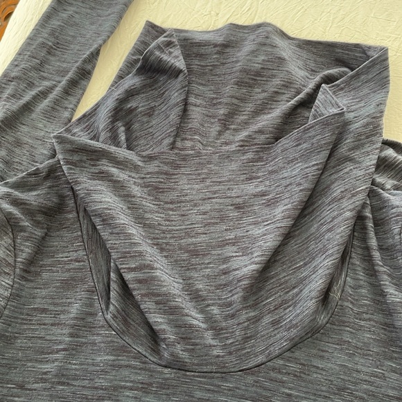 TE VERDE ATHLETIC TOP - Picture 4 of 6